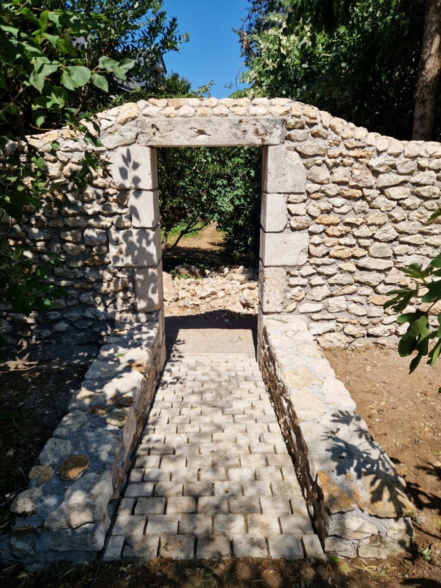 Maconnerie Du Val De Loire Macon Mer 20250630 121251 Maconnerie Du Val De Loire Macon Mer 20250630 121251